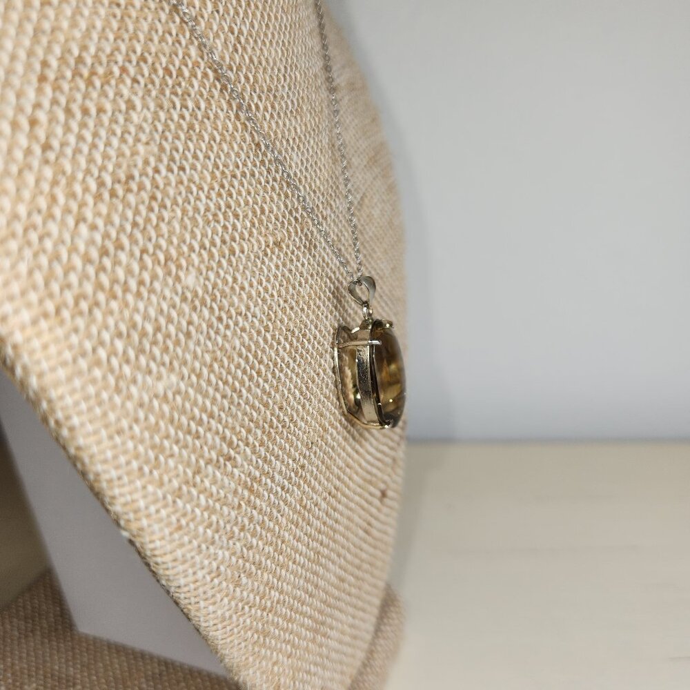 Etched Glass Pagoda Necklace - Picture 3 of 12